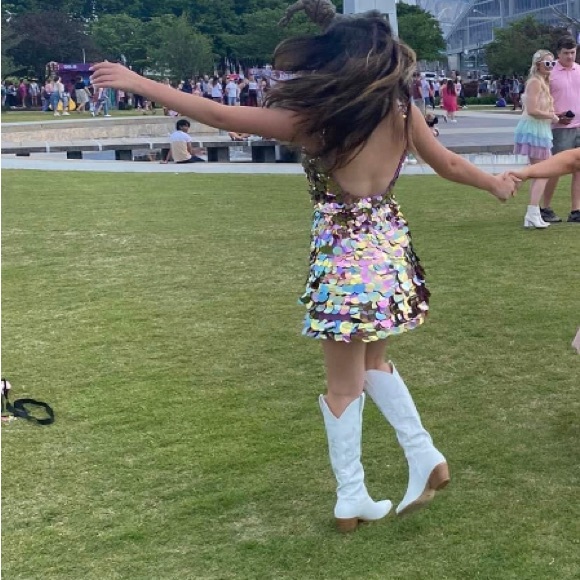 Sherri Hill Sequin Dress - Picture 4 of 8